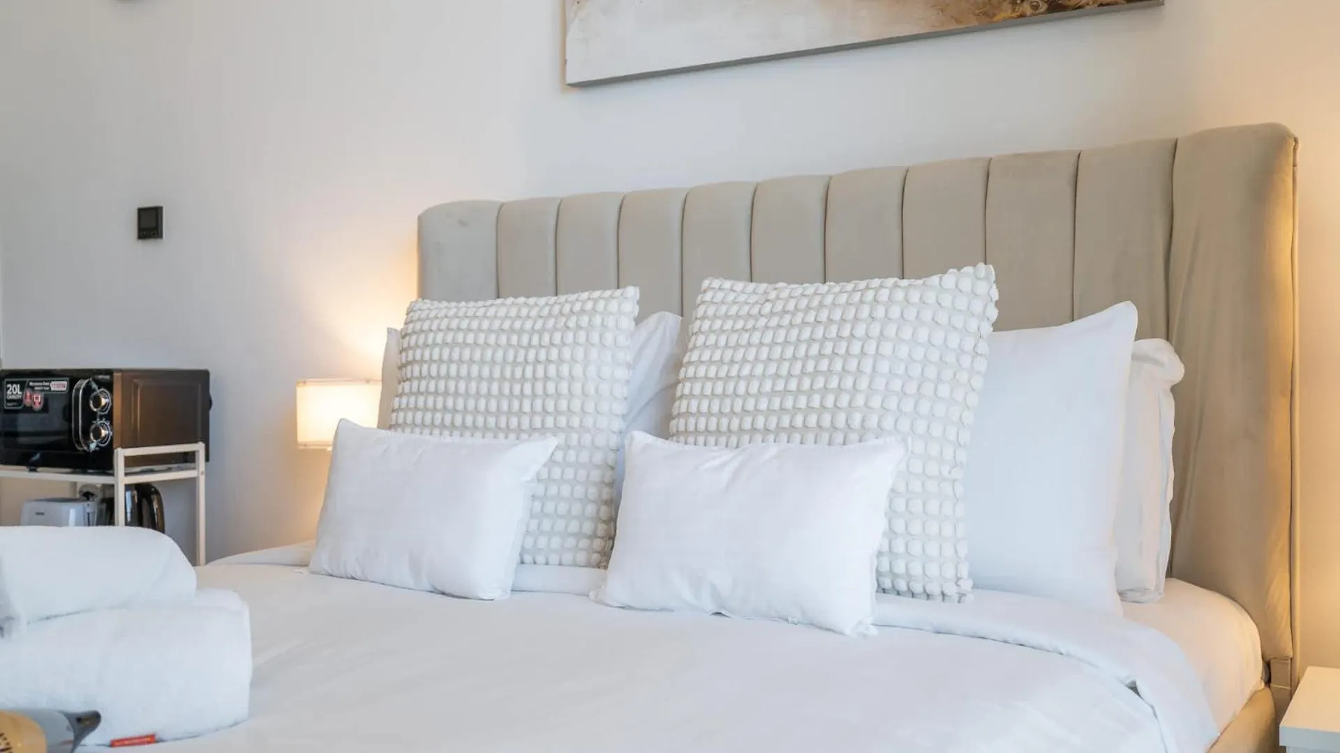 Apartment Astonishing Studio In Empire Residence Jvc Dubai